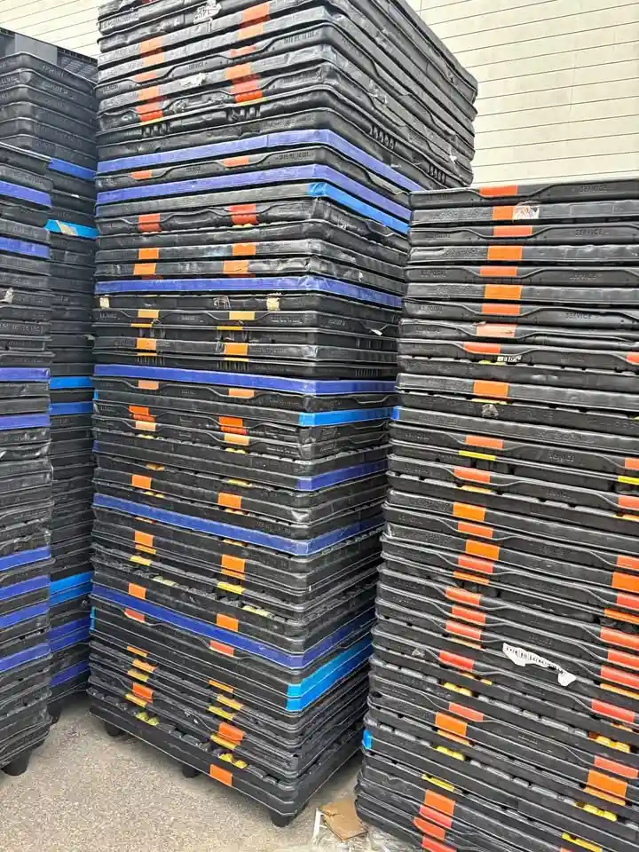 plastic-export-pallets-air-freight-edmonton